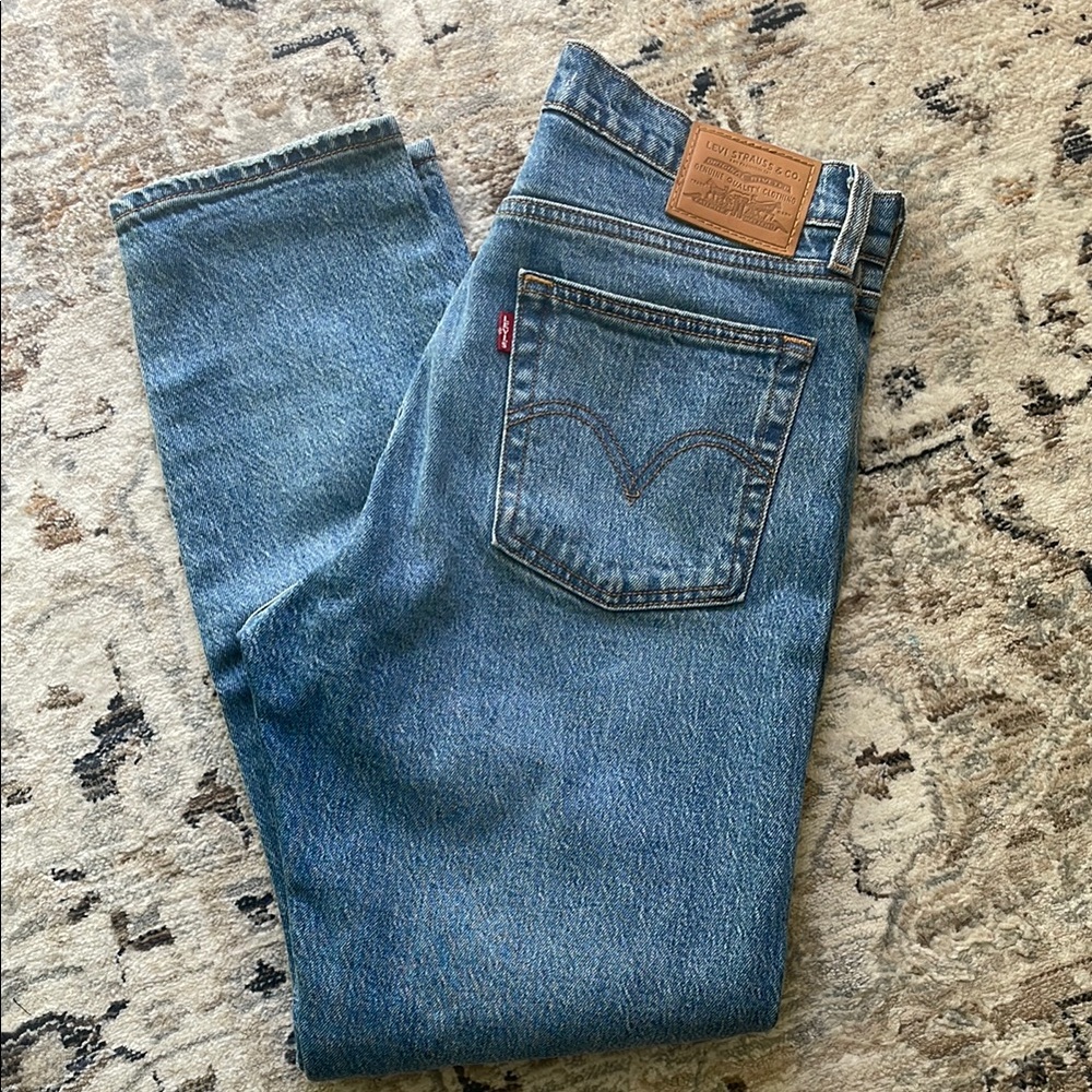 Levi's Wedgie